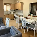 Erini House Chalet *